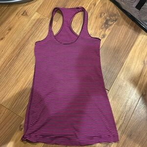 Lululemon tank women’s size 6 striped tank top